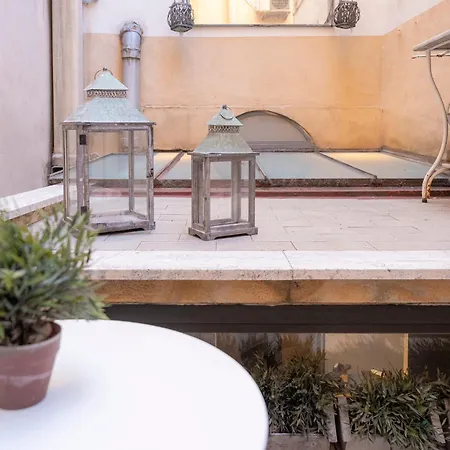 Appartamento Homehouse Serpenti - Colosseum - Rione Monti Roma